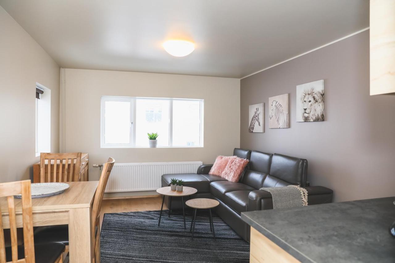 E18 Apartments Akureyri Room photo