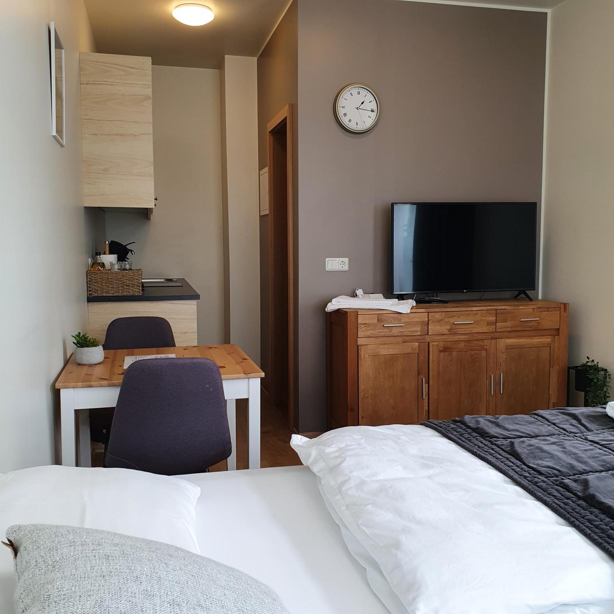 E18 Apartments Akureyri Room photo